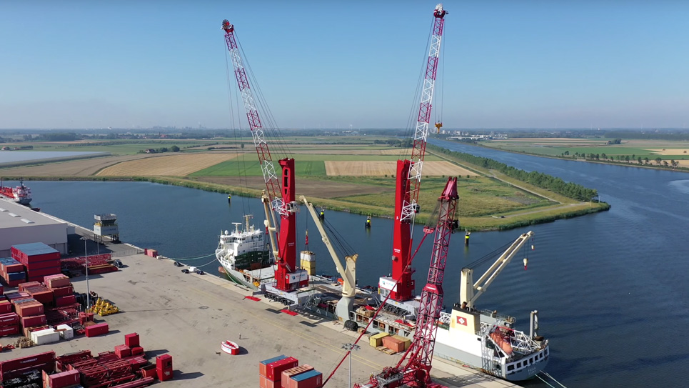 SAL: MV Paula, loading high-performance mobile harbor cranes in the Netherlands